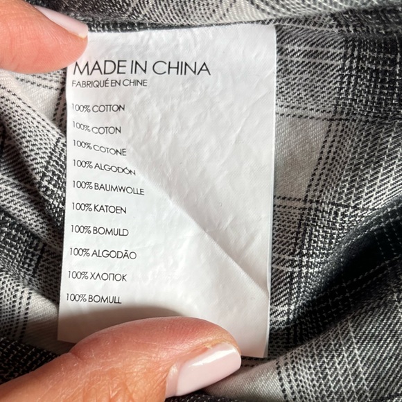 Club Monaco button up collared long sleeve plaid shirt, size large - Picture 2 of 4